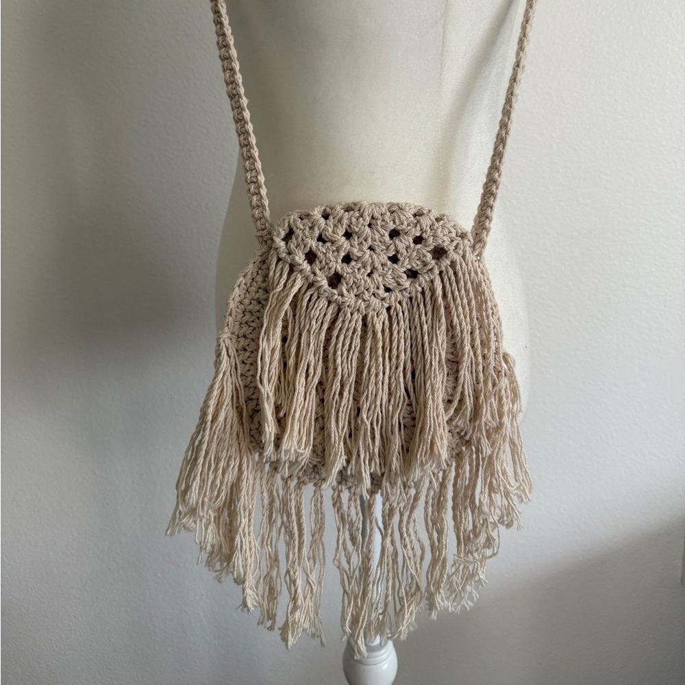 Macrame Round Crossbody Bag with Fringe - Cream